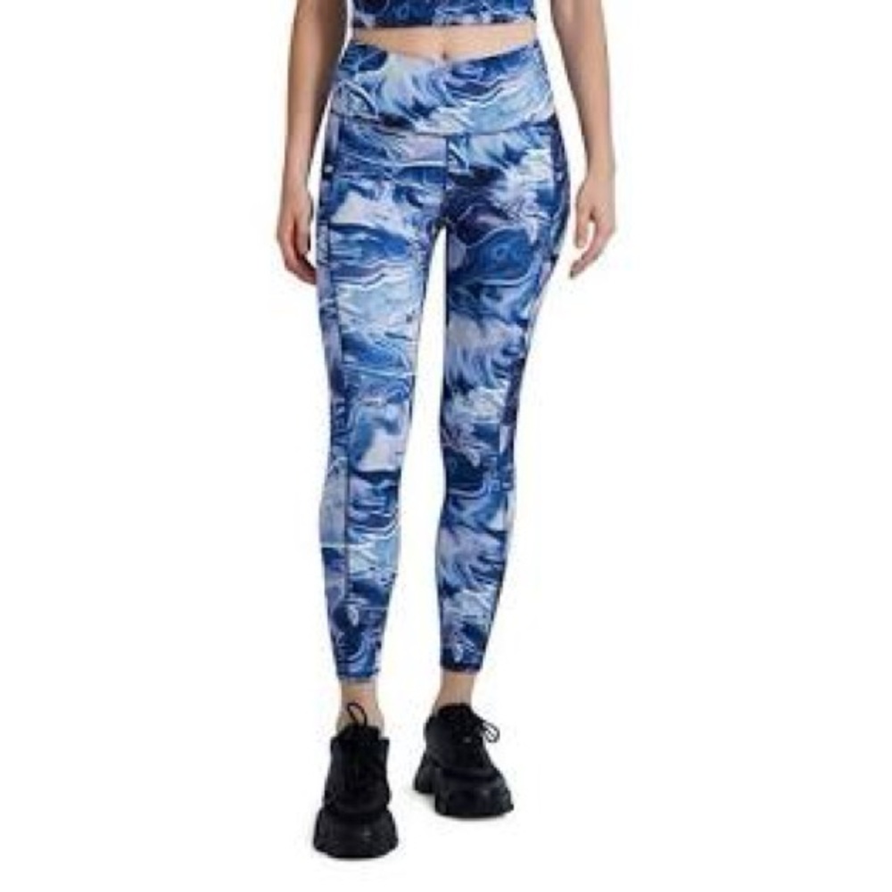 GAIAM Blue Wave Pattern Leggings